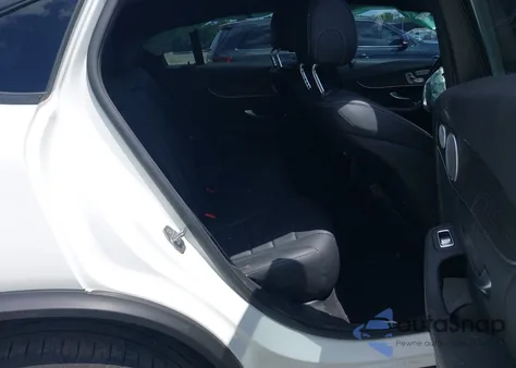 2020 Mercedes-Benz Glc 300 Coupe 4Matic z USA, uszkodzony, nr VIN WDC0J8EB2LF744202